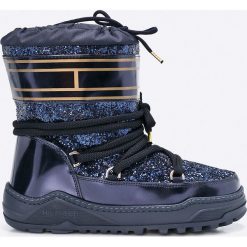 Tommy Hilfiger - Śniegowce Wanda. Botki marki Kazar. W wyprzedaży za 449.90 zł.