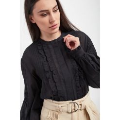 Koszula TWINSET. Czarne koszule Twinset Milano, w ażurowe wzory, z koronki, bez kołnierzyka, bez ramiączek. W wyprzedaży za 636.30 zł.