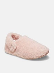 Crocs Kapcie "Classic Cozzzy" w kolorze jasnoróżowym rozmiar: 38/39. Różowe kapcie Crocs, bez wzorów. Za 154.43 zł.