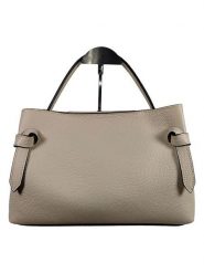 Florence Bags Skórzana torebka "Capoliveri" w kolorze beżowym - 33 x 20 x 17 cm rozmiar: onesize. Brązowe torebki klasyczne Florence Bags, bez wzorów, z materiału, przez ramię, bez dodatków. Za 339.99 zł.