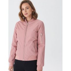 Kurtka typu bomber - Różowy. Kurtki marki House. Za 99.99 zł.