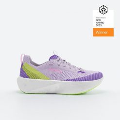 Buty do biegania damskie Kiprun KipX. Fioletowe buty do biegania KIPRUN, bez wzorów, bez zapięcia, do biegania. W wyprzedaży za 299.99 zł.
