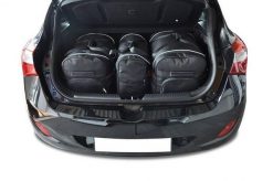 Torby Do Bagażnika Hyundai I30 Hatchback 2012-2016 3Szt Kjust. Czarne torby podróżne KJUST, bez wzorów, z kauczuku. Za 925.00 zł.