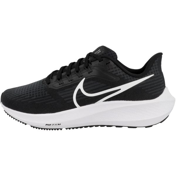 Buty do biegania damskie Nike Air Zoom Pegasus 39. Białe buty do biegania Nike, bez wzorów, z gumy, bez zapięcia, do biegania. Za 669.00 zł.