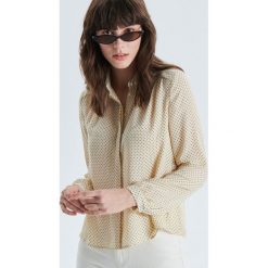 Gładka koszula - Beżowy. Koszule Cropp. W wyprzedaży za 19.99 zł.
