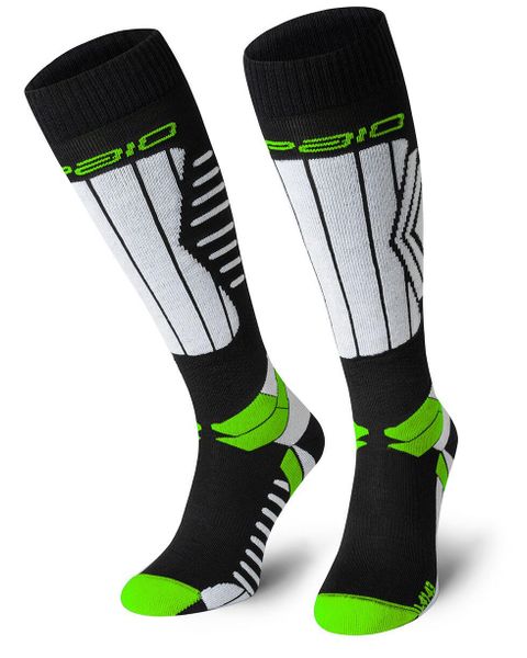 Skarpety narciarskie Spaio Play Unisex. Białe skarpetki Spaio, bez wzorów, z elastanu. Za 69.90 zł.