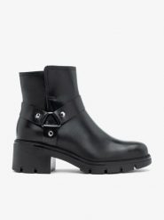 Czarne botki biker boots ze skóry licowej. Czarne botki Ryłko, bez wzorów, ze skóry, klasyczne, z okrągłym noskiem, bez obcasa, na obcasie, bez zapięcia. W wyprzedaży za 449.99 zł.