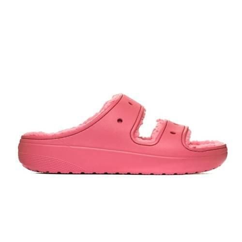 Klapki damskie Crocs Classic Cozzzy. Czerwone klapki Crocs, bez wzorów, z materiału, bez obcasa, bez zapięcia. W wyprzedaży za 179.00 zł.