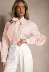 Różowa Koszula z Elegancką Kokardą i Falbanami Zaliressa. Czerwone koszule Renee, bez wzorów, eleganckie, bez kołnierzyka, bez ramiączek. W wyprzedaży za 99.99 zł.