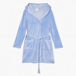 Szlafrok Lilo i Stitch - Turkusowy. Niebieskie szlafroki damskie Cropp, uniwersalny, bez wzorów, z dzianiny, bez ramiączek. W wyprzedaży za 59.99 zł.