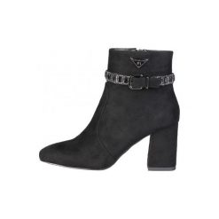 Laura Biagiotti Buty wysokie za kostke 2118. Botki Laura Biagiotti, bez wzorów, za kostkę, bez obcasa, bez zapięcia. Za 266.00 zł.