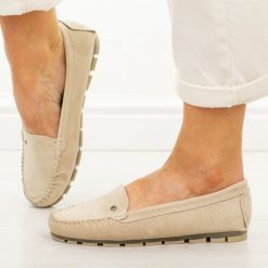 Beżowe skórzane mokasyny damskie Filippo Dp2037/26. Brązowe mokasyny Filippo, bez wzorów, z jeansu, z okrągłym noskiem. Za 199.00 zł.