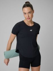4F Koszulka treningowa regular szybkoschnąca damska - czarna M. Czarne t-shirty sportowe 4f, m, bez wzorów, ze skóry, bez ramiączek, na fitness i siłownię. Za 129.99 zł.
