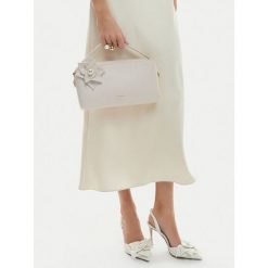 Torebka GINO ROSSI. Białe torebki klasyczne Gino Rossi, bez wzorów, klasyczne, bez dodatków. Za 299.99 zł.