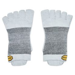 Skarpety Niskie Unisex Vibram Fivefingers. Szare skarpetki Vibram Fivefingers, bez wzorów. Za 49.99 zł.