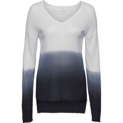 Sweter dzianinowy z dekoltem w serek bonprix biel wełny-szaro-niebieski. Swetry marki INESIS. Za 89.99 zł.