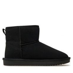 Śniegowce ONLY Shoes. Czarne śniegowce ONLY SHOES, bez wzorów, bez zapięcia. Za 229.99 zł.