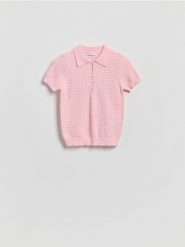 Dzianinowa bluzka - pastelowy róż. Czerwone bluzki Reserved, l, w ażurowe wzory, z dzianiny, klasyczne, bez kołnierzyka, bez ramiączek. Za 129.99 zł.