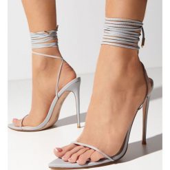 FEMME LOS ANGELES - Szare sandały na szpilce Luce Minimale Stone. Szare sandały FEMME Los Angeles, bez wzorów, bez obcasa, na obcasie, bez zapięcia. W wyprzedaży za 804.00 zł.
