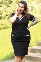 Sukienka biznesowa wygodna do pracy letnia dzianina elegancka wiskozowa RAMONA czarna. Czarne sukienki KARKO, do pracy, plus size, bez wzorów, z dzianiny, biznesowe, bez kołnierzyka, plus size, bez ramiączek, midi, ołówkowe. Za 89.50 zł.