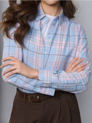 Flanelowa koszula w kratę - różowy. Czerwone koszule Sinsay, l, bez wzorów, bez kołnierzyka, bez ramiączek. Za 49.99 zł.