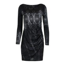 Desigual sukienka damska Bonnie S czarny. Czarne sukienki Desigual, s, bez wzorów, bez kołnierzyka, bez ramiączek. W wyprzedaży za 302.00 zł.