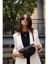 Maison héritage PARIS Skórzana saszetka "Kimi Croco" w kolorze czarnym - 28 x 15 x 5 cm rozmiar: onesize. Czarne nerki i saszetki maison héritage PARIS, bez wzorów, z materiału, sportowe, bez dodatków. Za 173.99 zł.