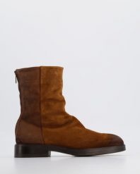 ZAMSZOWE BOTKI D276 CAM COGNAC. Brązowe botki Venezia, bez wzorów, ze skóry, bez obcasa, bez zapięcia. Za 399.00 zł.