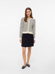Vero Moda Kardigan w kolorze beżowym rozmiar: M. Brązowe swetry Vero Moda, m, bez wzorów, bez ramiączek. Za 136.13 zł.