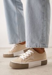 Beżowe Trampki VICES na Grubej Podeszwie z Tłoczeniami z Trójkątną Aplikacją Bolirea. Brązowe trampki Born2be, z aplikacjami, z materiału, bez zapięcia. Za 69.99 zł.