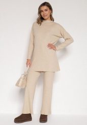 Beżowy Prążkowany Komplet Dzianinowy z Bawełną Sweter z Półgolfem i Spodnie Elweda. Brązowe swetry Born2be, bez wzorów, z bawełny, klasyczne, bez ramiączek. Za 109.99 zł.