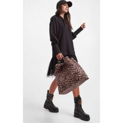 Sukienka TWINSET. Czarne sukienki Twinset U&B, s, bez wzorów, z dresówki, bez kołnierzyka, bez ramiączek. Za 789.00 zł.