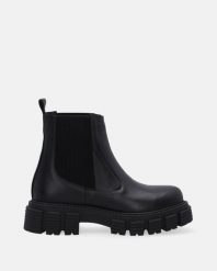 CZARNE SZTYBLETY NA PLATFORMIE 2478121 BLACK. Czarne botki Venezia, bez wzorów, ze skóry, bez obcasa, na platformie, bez zapięcia. Za 349.00 zł.