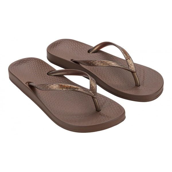 Klapki damskie Ipanema Anatomica Tan. Brązowe klapki Ipanema, bez wzorów, bez obcasa, bez zapięcia. Za 118.35 zł.