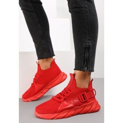 Czerwone Buty Sportowe Aphrasio. Czerwone buty sportowe lifestyle Renee, z aplikacjami, przed kostkę, bez zapięcia. W wyprzedaży za 71.99 zł.