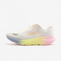 Buty do biegania damskie Hoka Rincon 5. Buty do biegania Hoka One One, bez wzorów, z kauczuku, bez zapięcia, do biegania. Za 549.99 zł.
