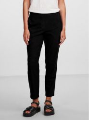 Pieces Chinosy 17138427 Czarny Regular Fit. Czarne chinosy Pieces, bez wzorów, z syntetyku. Za 179.99 zł.