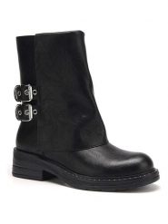 C'M Botki w kolorze czarnym rozmiar: 39. Czarne botki C'M, bez wzorów, bez obcasa, bez zapięcia. Za 161.34 zł.