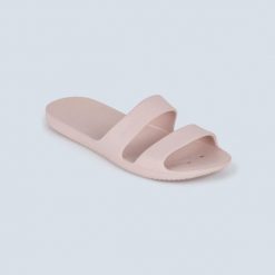 Klapki basenowe damskie Nabaiji 100 Basic. Czerwone klapki NABAIJI, bez wzorów, sportowe, bez obcasa, bez zapięcia. Za 29.99 zł.