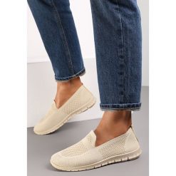 Beżowe Tenisówki Pasquier. Brązowe trampki Renee, bez wzorów, z tkaniny, eleganckie, przed kostkę, bez zapięcia. W wyprzedaży za 43.99 zł.