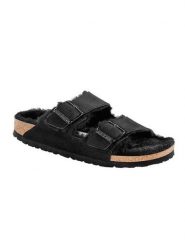 Birkenstock Skórzane klapki "Arizona" w kolorze czarnym rozmiar: 45. Czarne klapki Birkenstock, bez wzorów, ze skóry, klasyczne, z otwartym noskiem, bez obcasa, bez zapięcia. Za 339.99 zł.