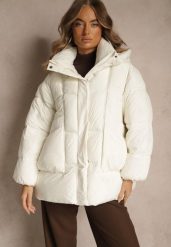 Biała Kurtka Oversize z Pikowanymi Przeszyciami i Kapturem Galeana. Białe kurtki Renee, na zimę, l, bez wzorów, z dzianiny, eleganckie. Za 199.99 zł.