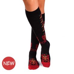 Damskie bawełniane skarpetki 3/4 z tradycyjnymi motywami w kolorze czarnym. Czarne skarpetki OEM, bez wzorów, z bawełny. W wyprzedaży za 44.00 zł.