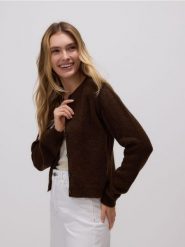 Rozpinany kardigan - brązowy. Brązowe swetry Reserved, l, bez wzorów, z dzianiny, bez ramiączek. W wyprzedaży za 79.99 zł.