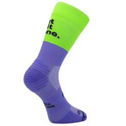 Skarpetki Sporcks Get Shit Done. Fioletowe skarpetki SPORCKS, bez wzorów, z nylonu. Za 111.50 zł.