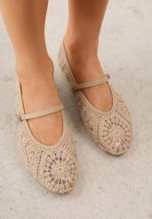 Ciemnobeżowe Siateczkowe Balerinki Boho z Paskiem z Klamerką Zdobione Plecionką Calironei. Brązowe baleriny Born2be, z aplikacjami, z jeansu, biznesowe, bez obcasa, bez zapięcia. Za 89.99 zł.