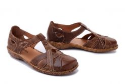 JOSEF SEIBEL 79529 95 320 Rosalie 29 brandy, półbuty letnie damskie. Brązowe półbuty wsuwane Josef Seibel, na lato, w ażurowe wzory, ze skóry, bez obcasa. Za 299.90 zł.