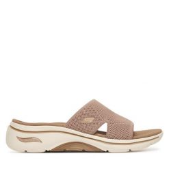 Klapki Skechers. Brązowe klapki Skechers, bez wzorów, bez obcasa, bez zapięcia. Za 289.99 zł.