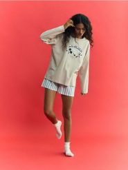 Dwuczęściowa piżama Mickey Mouse - beżowy. Brązowe piżamy Reserved, l, bez wzorów, z bawełny, bez kołnierzyka, bez ramiączek. Za 109.99 zł.