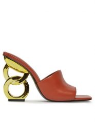 Kat Maconie Klapki Ebba Brązowy. Brązowe klapki Kat Maconie, bez wzorów, ze skóry, bez obcasa, bez zapięcia. Za 1,519.00 zł.